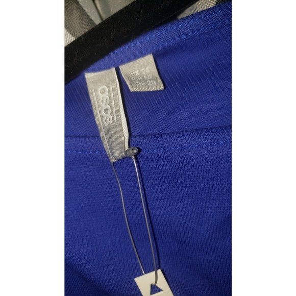 ASOS curve off the shoulder bodysuit - Picture 3 of 3